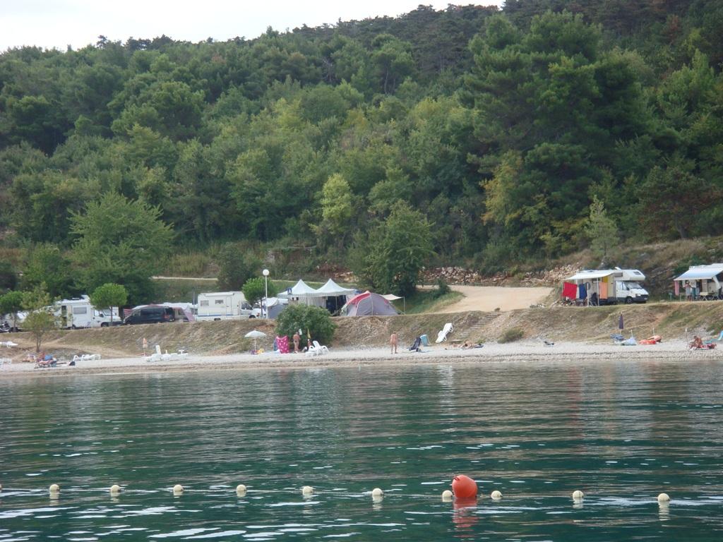AC Kanegra - Ispod restorana