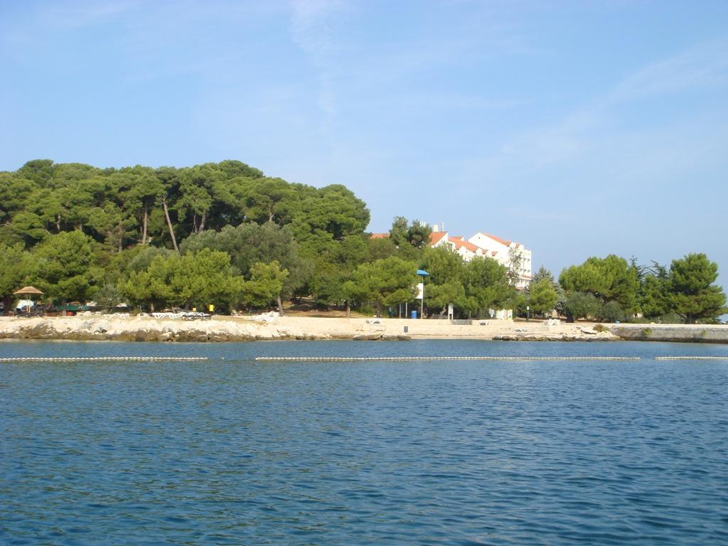 Otok Sv. Nikola - Plaža Oliva