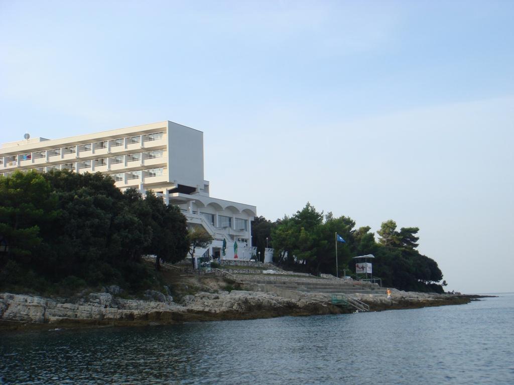 Hotel Brioni - Ispod hotela