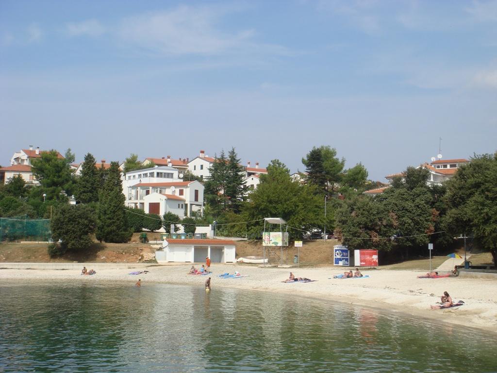 Pješčana Uvala - Plaža