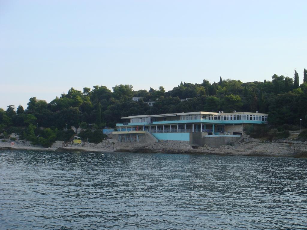 Zlatne Stijene - Plaža