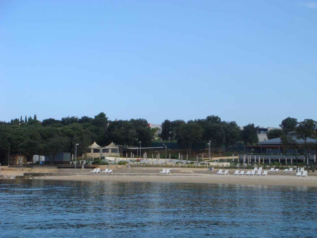 AC Amarin - pješčana plaža