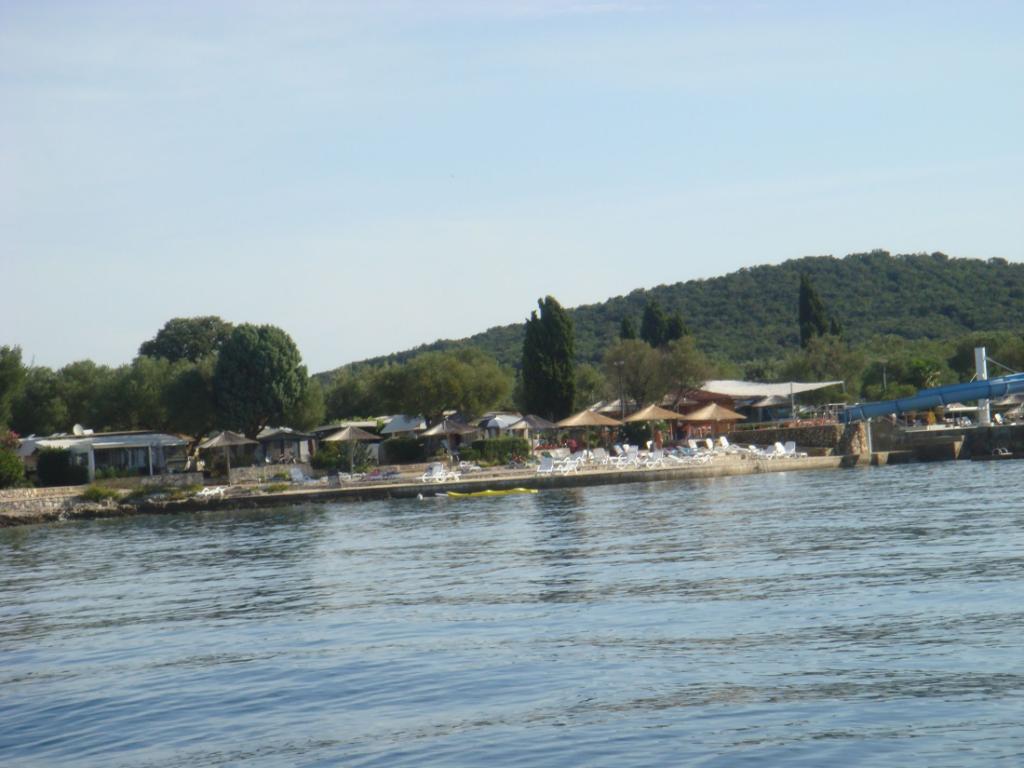 AC Valalta - Ispod aquagana