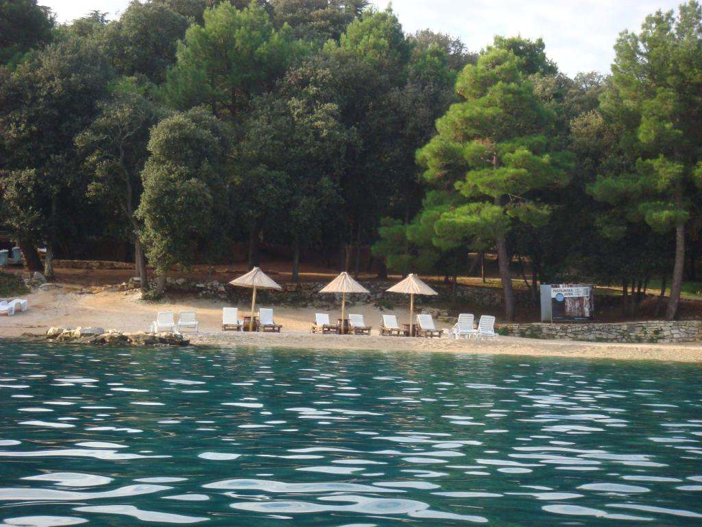 Lone - Ispod hotela Monte Mulini