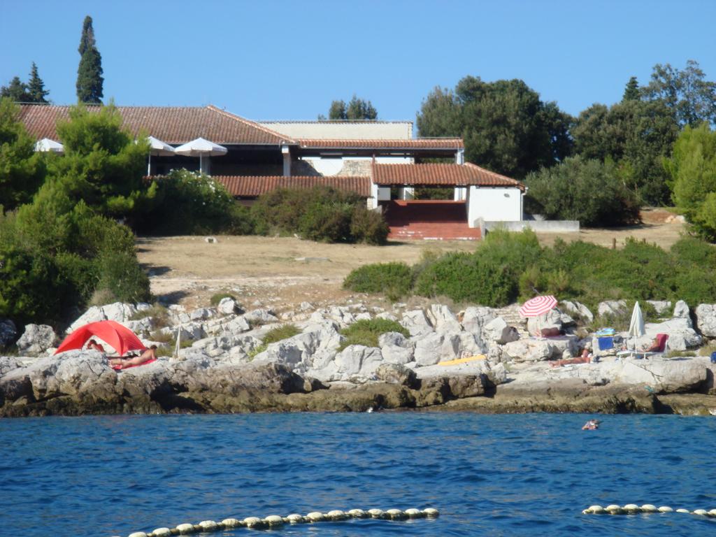 Otok Maškin - FKK, južna strana otoka