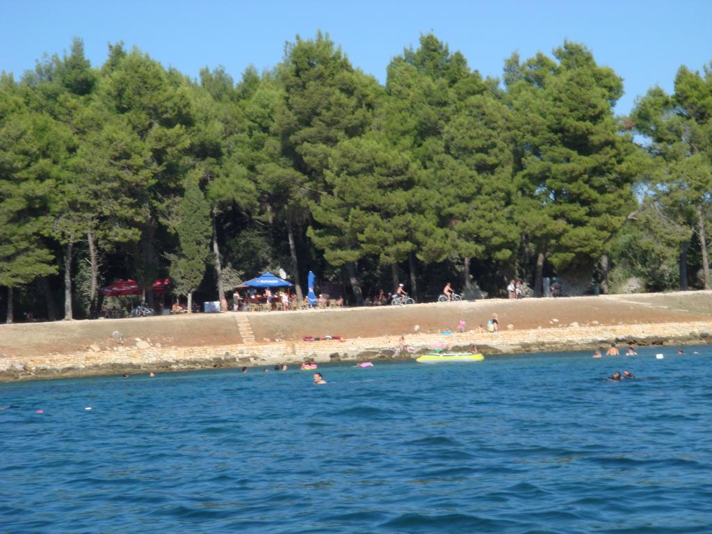 Uvala Kuvi - Plaža