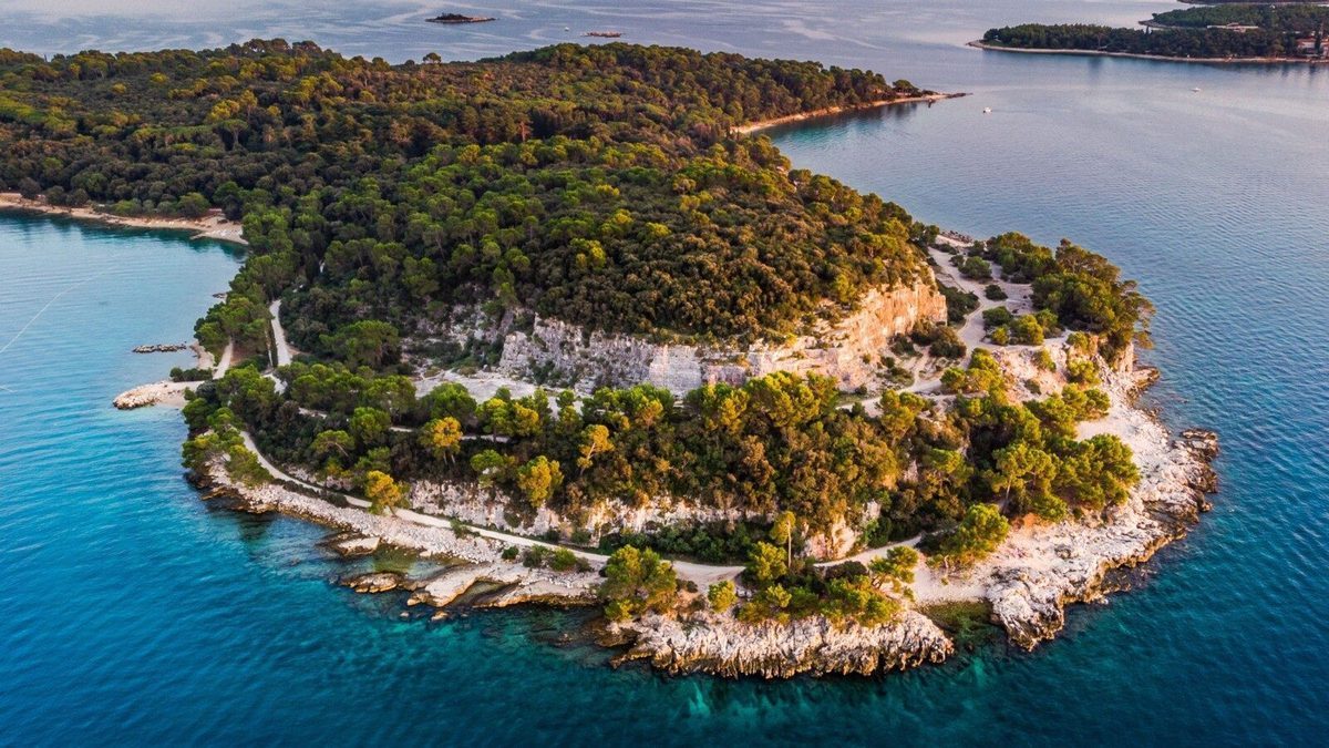 Zlatni rt - šetalište Lungomare