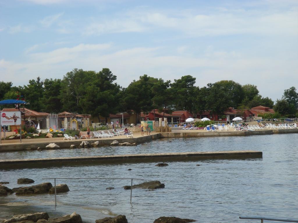 TN Stella Maris- Jezero