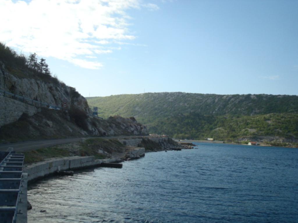 Bakarac - uvala Dobra