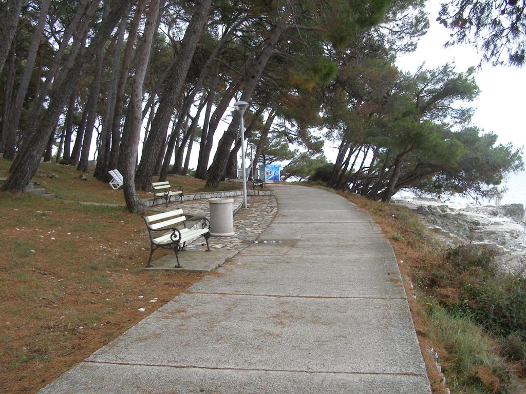 Sunčana uvala - Veli Žal