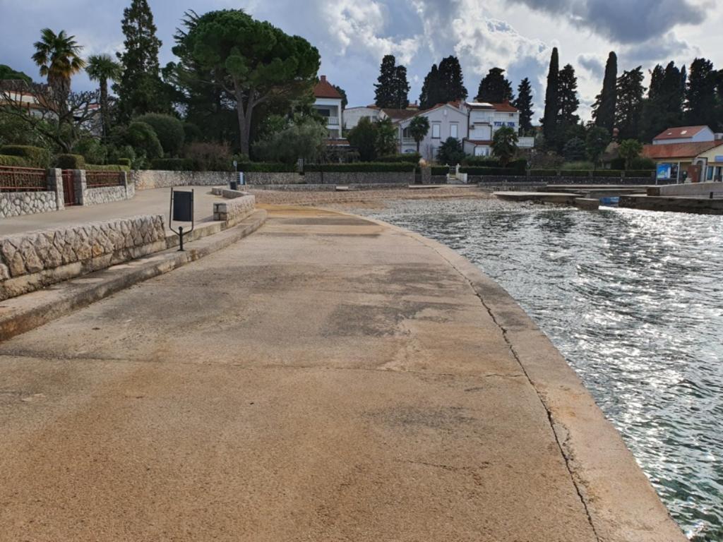 Malinska - plaža Rupa