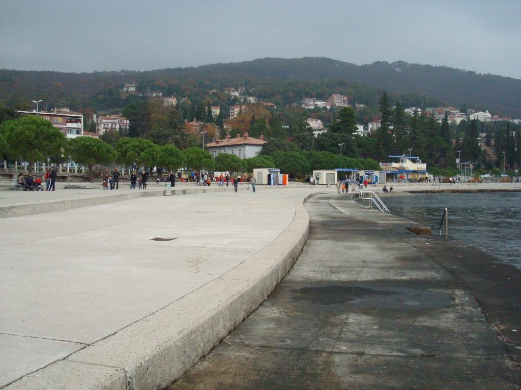 Kupalište Ičići - početak