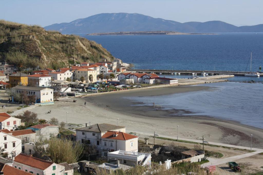 Glavna plaža - Susak