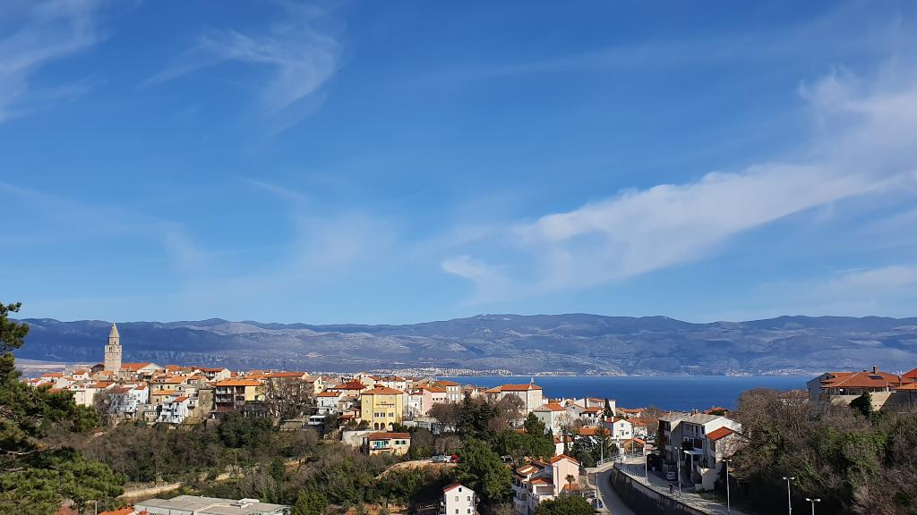 Vrbnik - plaža Zgribnica