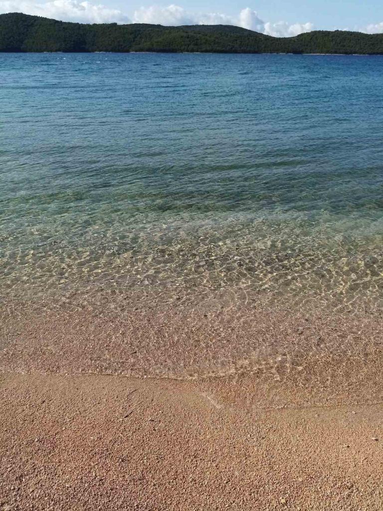 Brodarica, Rezalište