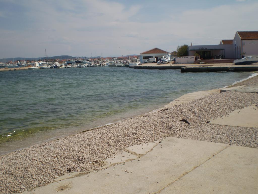 Murter, Hramina