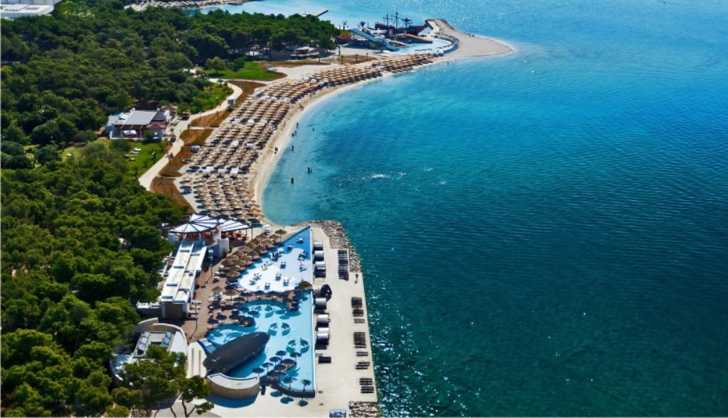 Solaris, Hotel Jure
