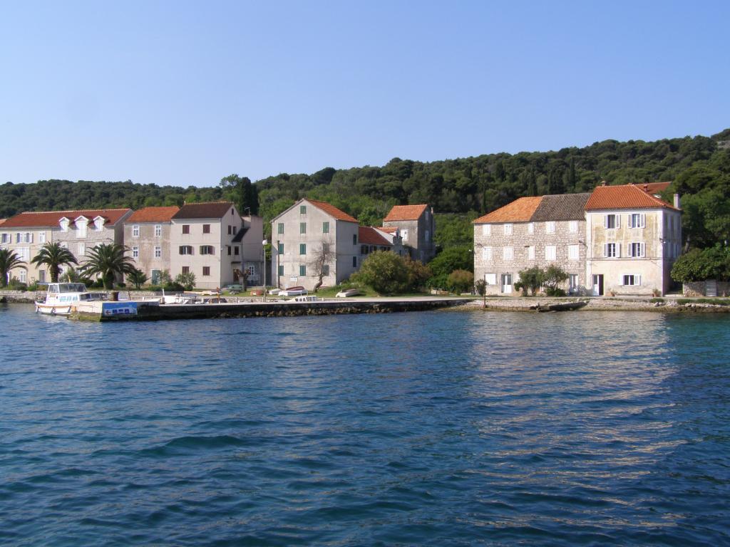 Zlarin, mjesto