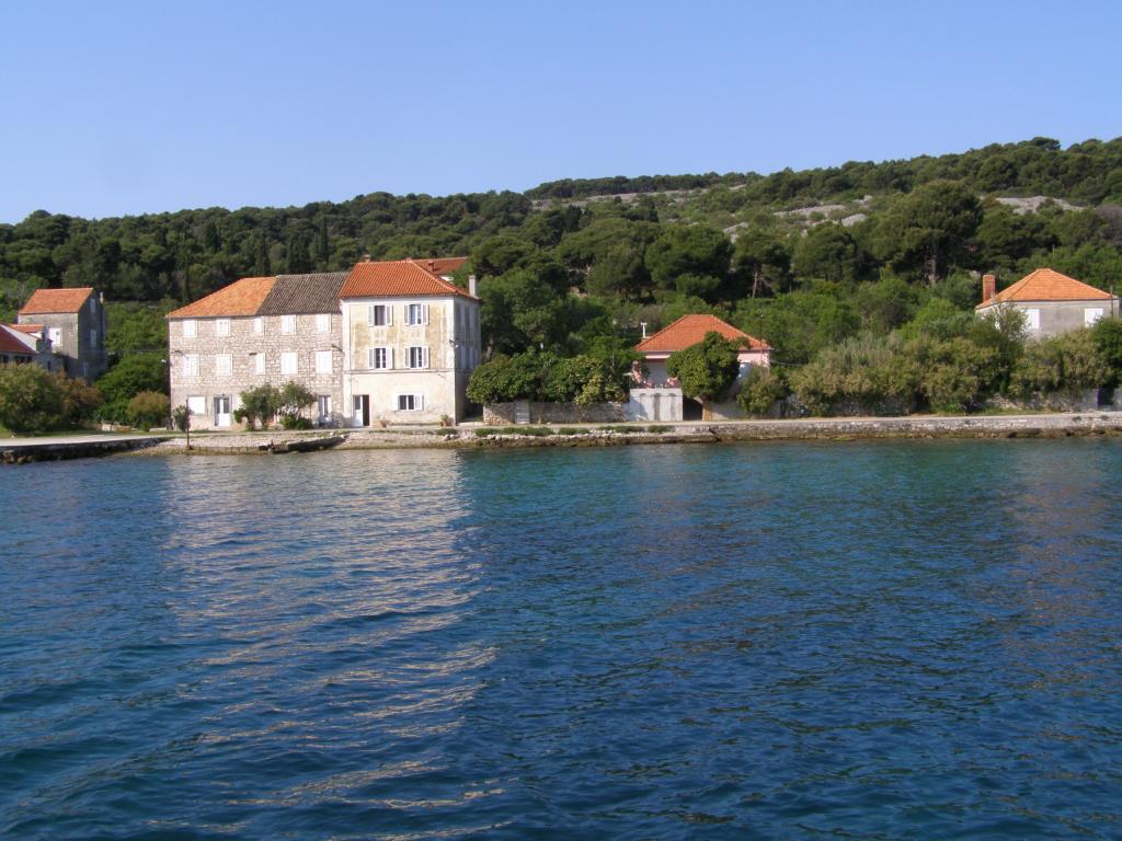 Zlarin, mjesto