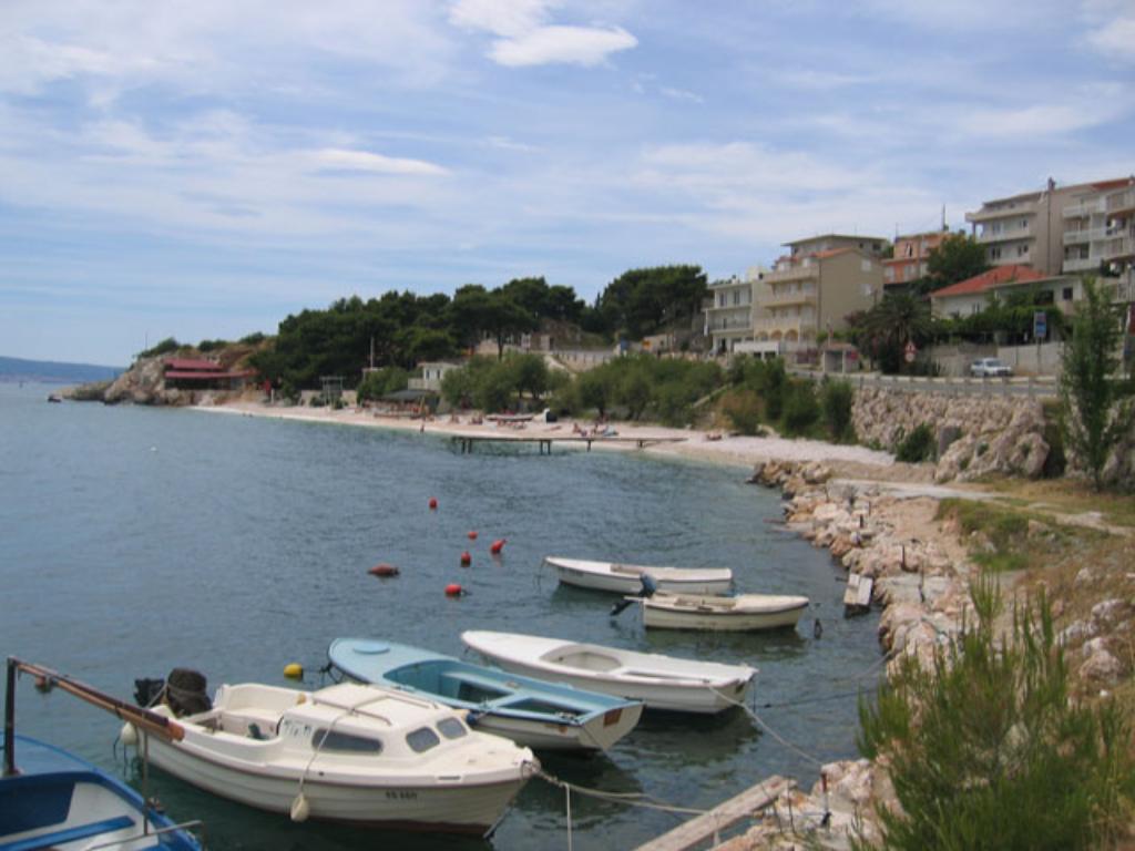 Dugi Rat - Glavica