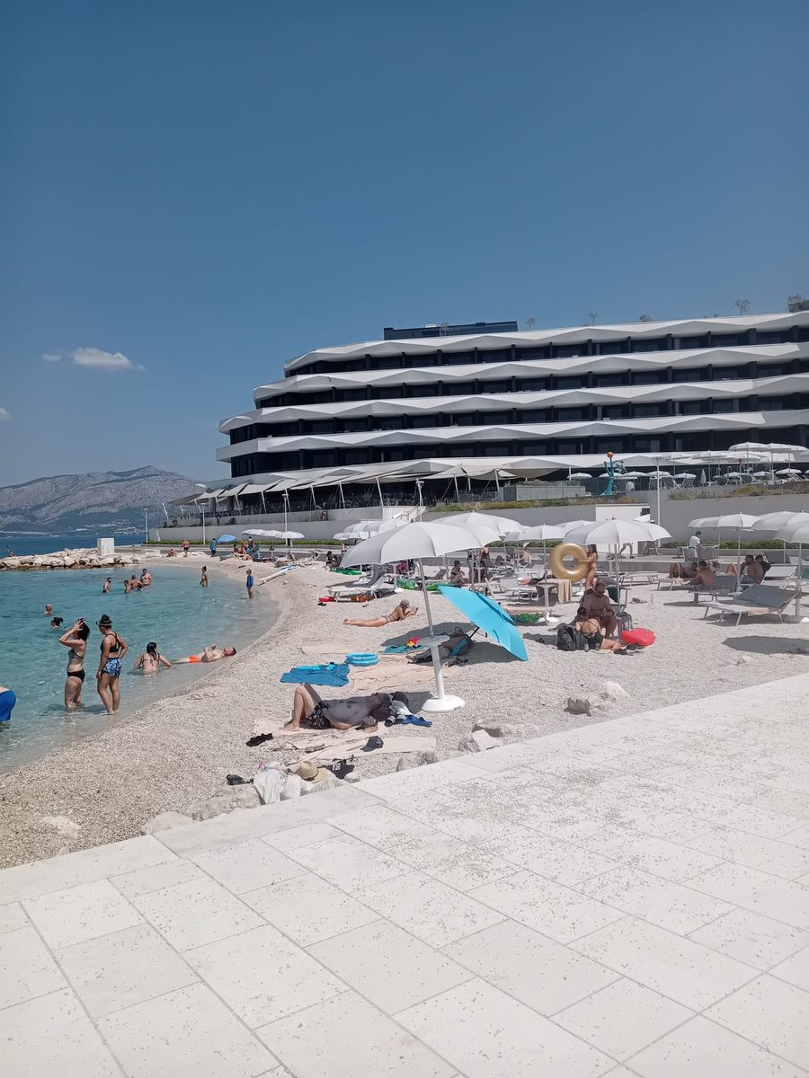 Grand hotel View